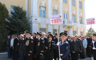 В Севастополе отмечают 80-летие ЧВВМУ имени Нахимова (фото, видео)