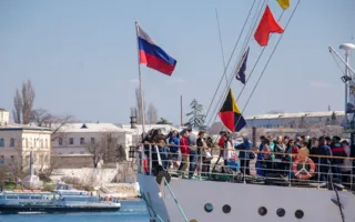 Севастопольский парусник «Херсонес» отметил 28-летие (фото)