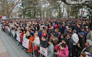 Митинг «Вместе против террора» прошёл в Симферополе (фото)