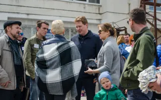 На арт-субботнике в Севастополе на славу потрудились горожане и губернатор с семьёй