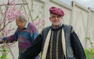На арт-субботнике в Севастополе на славу потрудились горожане и губернатор с семьёй