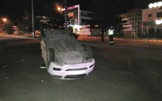 Тройное ДТП произошло ночью в Симферополе (фото)