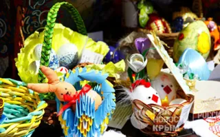 Царь-Пасху весом 250 килограмм освятили в Симферополе (фото)