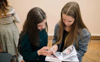 Открылась «инстинктивная» выставка Руслана Микаилова