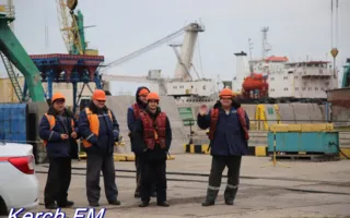 Теплоход «Русь Великая» прибыл в Керчь (фото, видео)