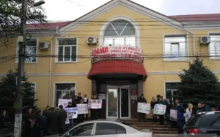 Студенты КФУ вышли на пикет против ректора (фото, видео)