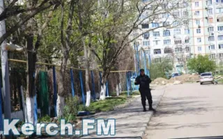 Военные перекрыли доступ к школе и детсаду в Керчи (фото, видео)