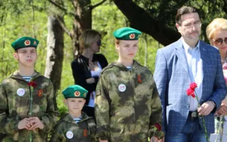 Капсулу с землёй Сапун-горы доставят в Москву