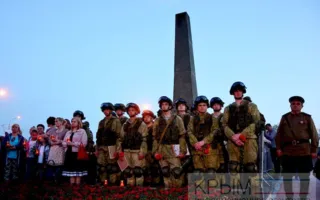 Тысячи крымчан почтили память погибших в концлагере «Красный» (фото)