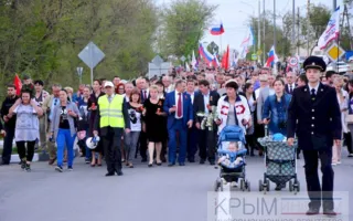 Тысячи крымчан почтили память погибших в концлагере «Красный» (фото)