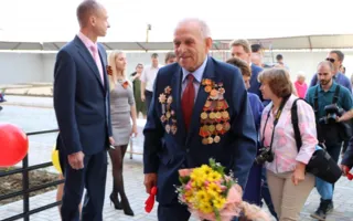 Овсянников вручил ключи от новых квартир десяти ветеранам (фото)