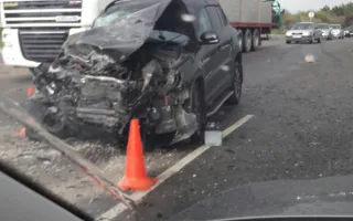 ДТП под Симферополем: внедорожник врезался в бензовоз (фото, видео)