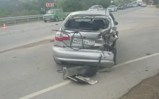 ДТП под Симферополем: внедорожник врезался в бензовоз (фото, видео)