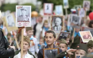 На акцию «Бессмертный полк» вышли 25 тысяч симферопольцев (фото)