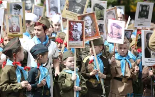 На акцию «Бессмертный полк» вышли 25 тысяч симферопольцев (фото)