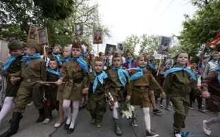 На акцию «Бессмертный полк» вышли 25 тысяч симферопольцев (фото)