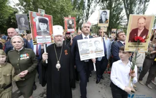 На акцию «Бессмертный полк» вышли 25 тысяч симферопольцев (фото)