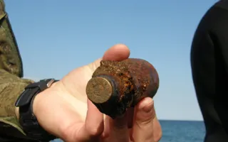 На крымском пляже нашли миномётные мины (фото)