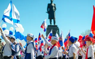 В Севастополе многотысячным шествием отметили День детства (фото)