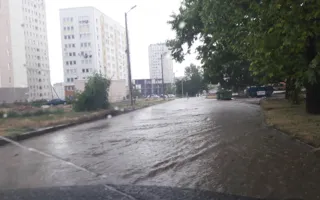 Ливень с градом обрушился на Севастополь (фото)