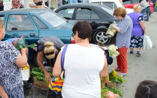 Крымский депутат покупал еду у стихийщиков после их разгона