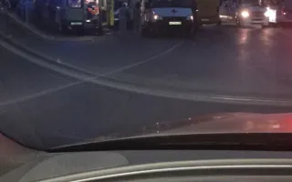 ​ДТП на Пожарова в Севастополе: Audi врезалась в автобус, пострадали люди (фото, видео)