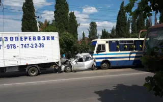 ДТП в Севастополе: фура и автобус смяли легковушку (фото, видео)