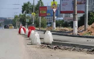 Ремонт площади в Камышах закончат в августе. Или в ноябре — как пойдёт (видео, фото)