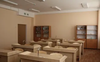 Школа в бухте Казачьей готова — бассейн на подходе (фото)