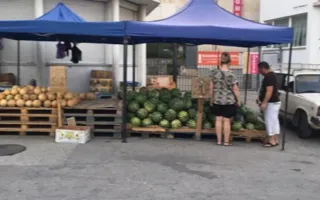 Севастопольцы возмущены торговцами, захватывающими улицы