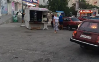 Севастопольцы возмущены торговцами, захватывающими улицы