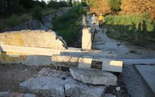 Керчане пожаловались на опасную дорогу к больнице у Вокзального шоссе (фото)