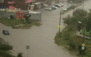 Потоп в Красноярске: дороги перекрыты, в городе ввели режим ЧС (фото, видео)