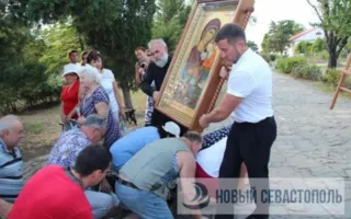 Автомобильный крестный ход «Большая Россия» прибыл в Херсонес (фото)