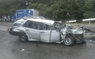 Двое погибших и пять пострадавших — хроника ДТП за сутки в Крыму (фото), видео