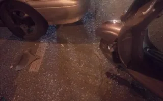 Девушку на мопеде сбили в Крыму, а фура помяла ВАЗ — хроника ДТП (фото, видео)