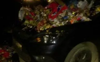 Иномарку в Судаке забросали мусором за неправильную парковку (фото)