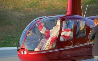 Путешествие Деда Мороза из Великого Устюга по Крыму продолжается визитом в «Артек» (фото)