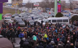 Водитель из Нижнегорского района выиграл иномарку в акции от топливной компании (фото)