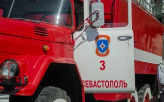 На площади Нахимова продемонстрировали пожарную технику 