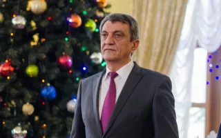 Меняйло пожелал журналистам не ходить в бронежилетах и касках