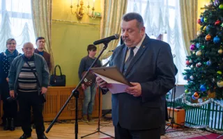 Меняйло пожелал журналистам не ходить в бронежилетах и касках