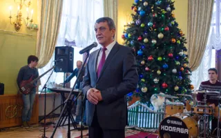 Меняйло пожелал журналистам не ходить в бронежилетах и касках