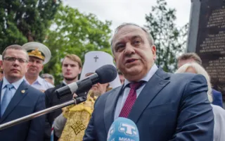 Памятник Греческому легиону установили в Севастополе