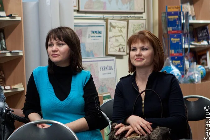 новости Севастополя, писательница Марина Елисеева, презентации Севастополь, книга Кара небесная, конкурс Молодые таланты Москвы