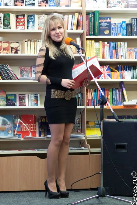 новости Севастополя, писательница Марина Елисеева, презентации Севастополь, книга Кара небесная, конкурс Молодые таланты Москвы