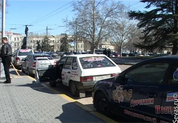 автопробег Дорогами Победы, новости Севастополя, севастопольские автомобилисты, автомобилисты Севастополя, ветераны Севастополя, Знамя Победы Севастополь, День Победы Севастополь