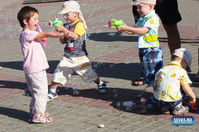 флешмоб Севастополь, мыльные пузыри, дети Севастополя, новости Севастополя, День города Севастополя