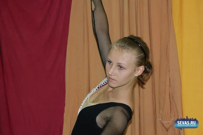 новости Севастополя, балерина позирует, севастопольские художники, художники Севастополя, украинские художники, художники Украины, украинские художники, художники Украины, галереи Севастополя, галерея Южный Эрмитаж, балерина натурщица