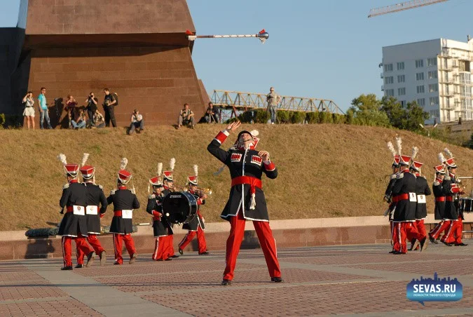 фестивали Севастополь, новости Севастополя, фестиваль Севастополя, фестиваль Sevastopol Military Tattoo, гранд-дефиле военных оркестров, фестиваль Война и мир